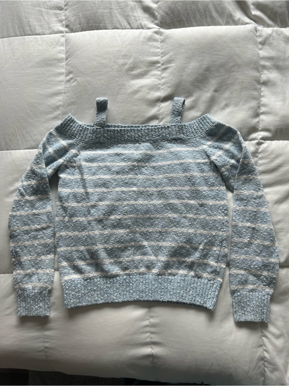 abercrombie kids Light Blue and White Striped Off-Shoulder Sweater Kids’ 13/14 - Picture 4 of 4
